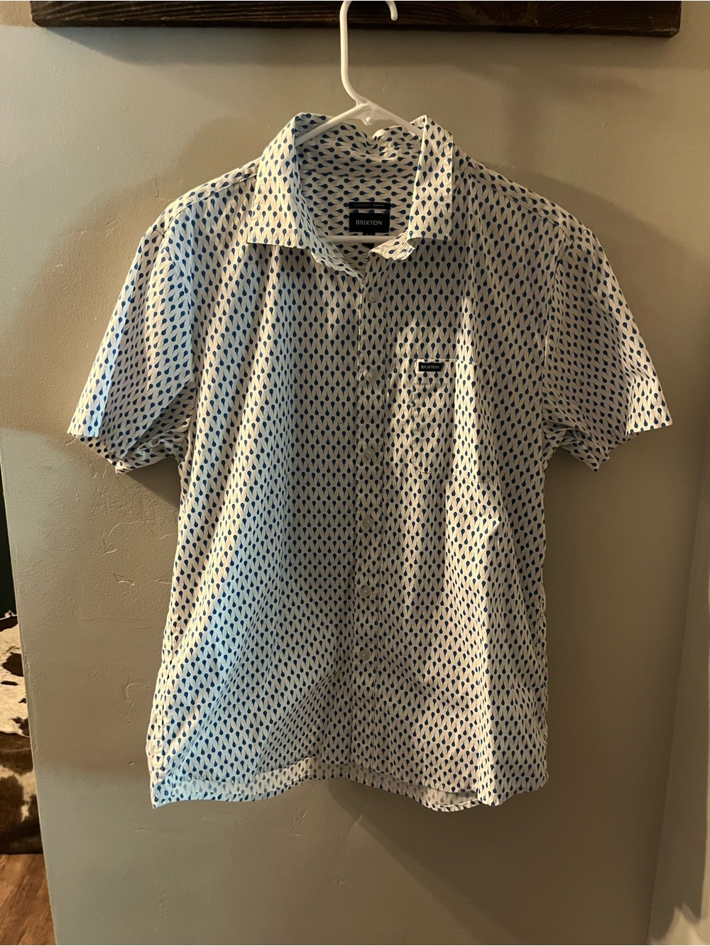 Brixton White Short-Sleeve Shirt with Blue Geometric Print